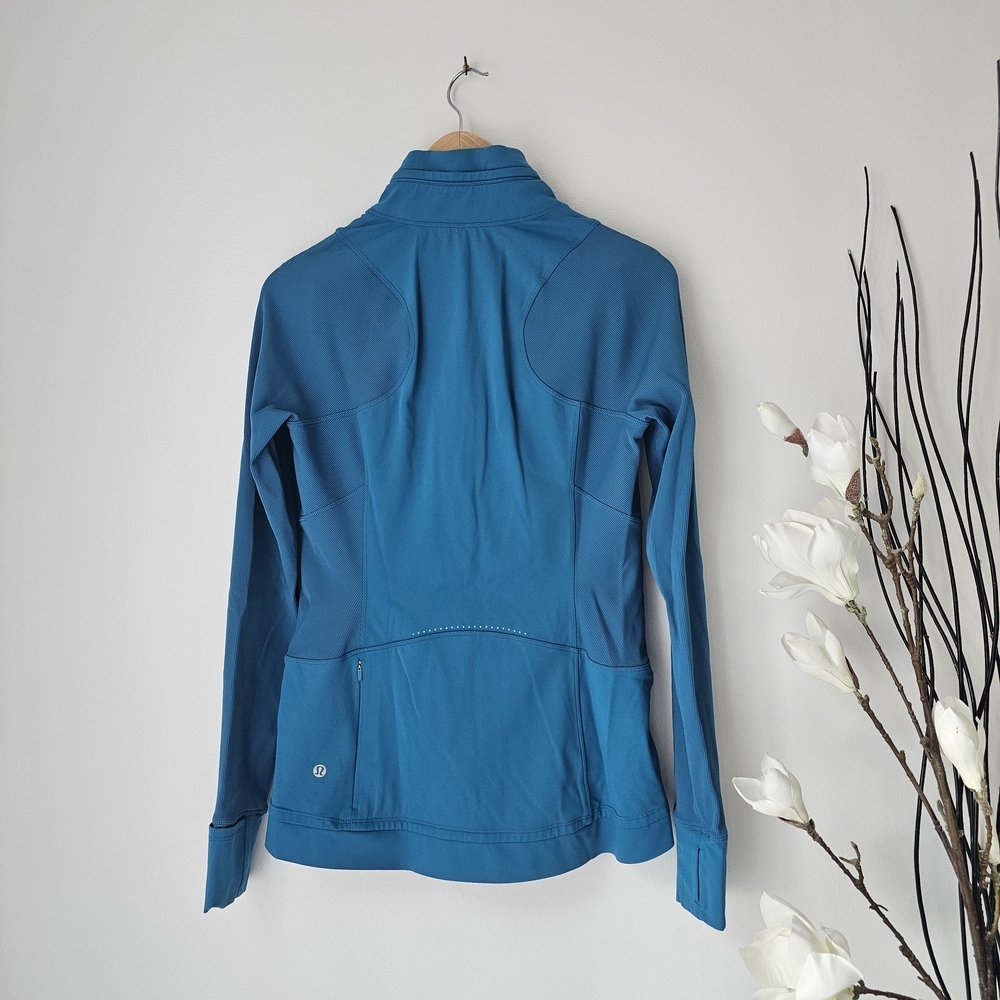 Lululemon Far And Free Jacket - Picture 3 of 14
